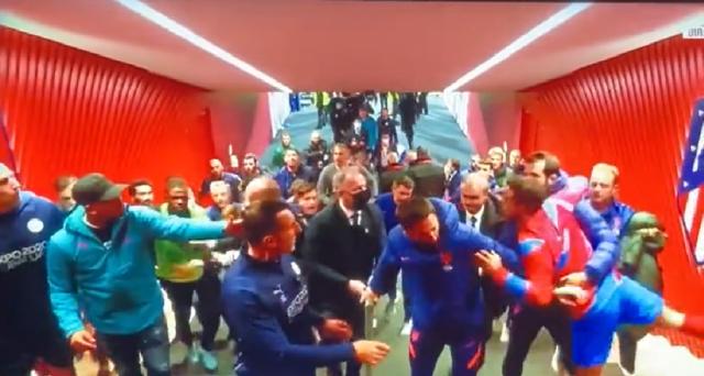 马竞曼城通道冲突因何而起：沃克才是“罪魁祸首”？